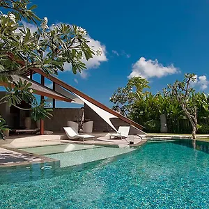 the-layar-designer-villas-and-spa.hotelsseminyak.net/
