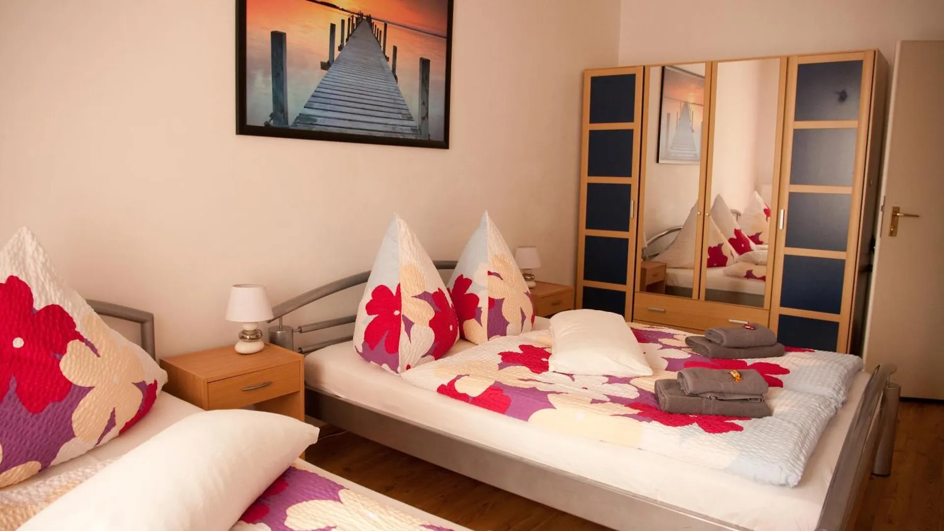 Apartments City Room Berlin 0*,